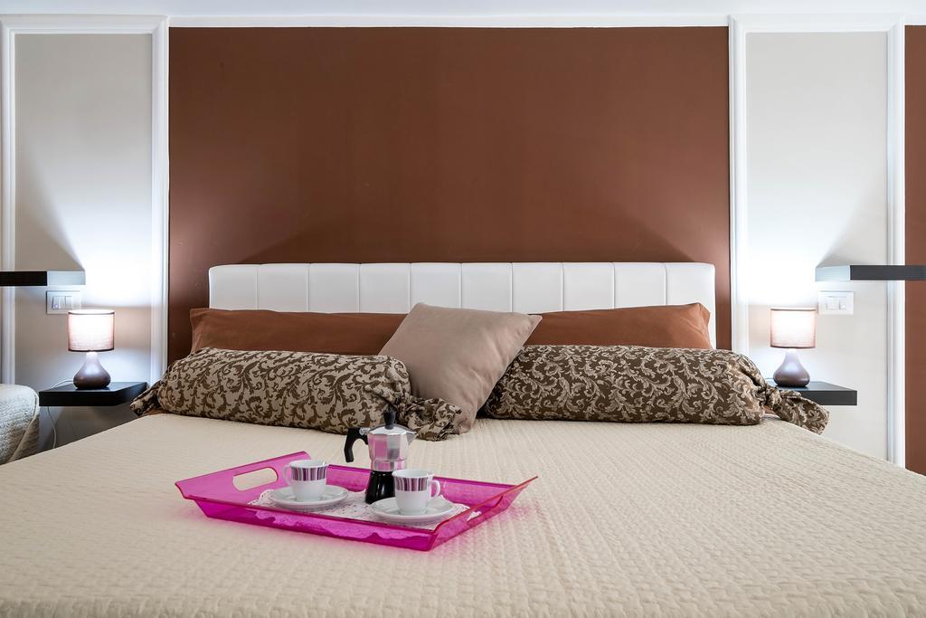 Quattro Canti Apartments ปาแลร์โม ภายนอก รูปภาพ