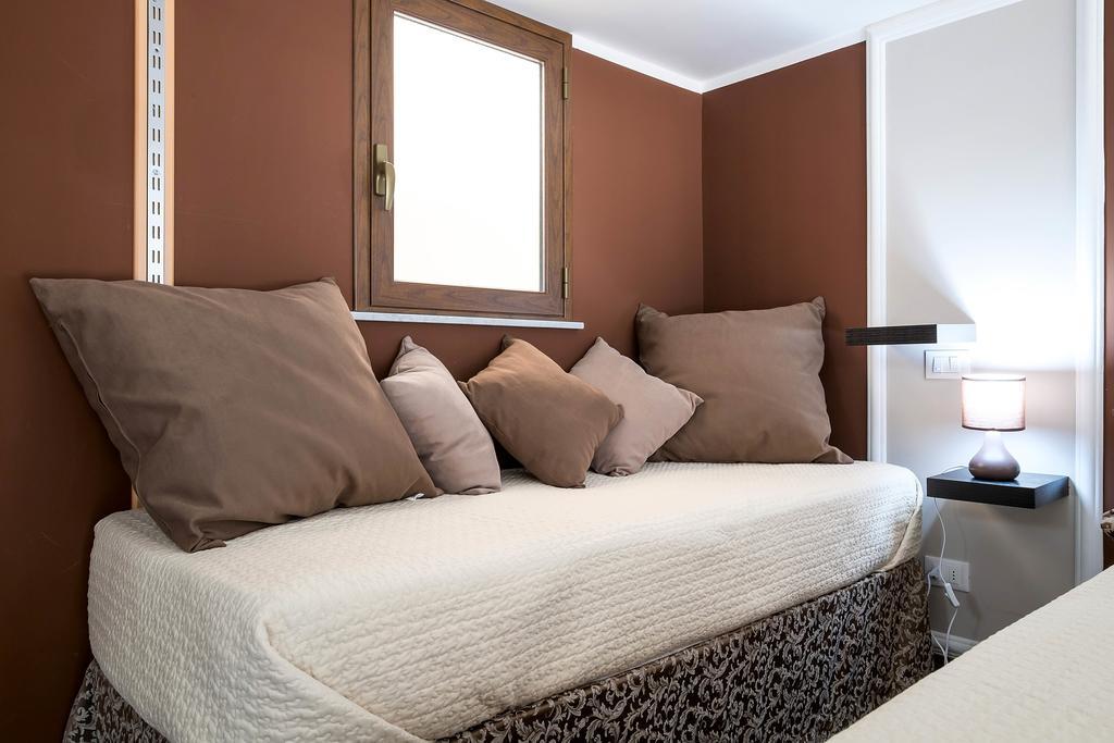 Quattro Canti Apartments ปาแลร์โม ภายนอก รูปภาพ