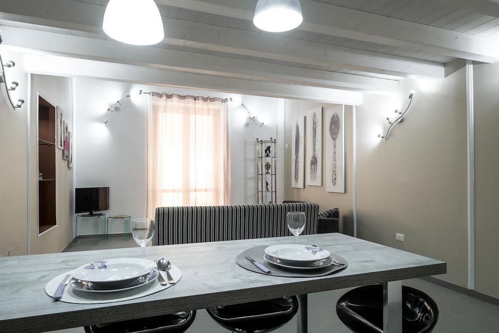 Quattro Canti Apartments ปาแลร์โม ภายนอก รูปภาพ