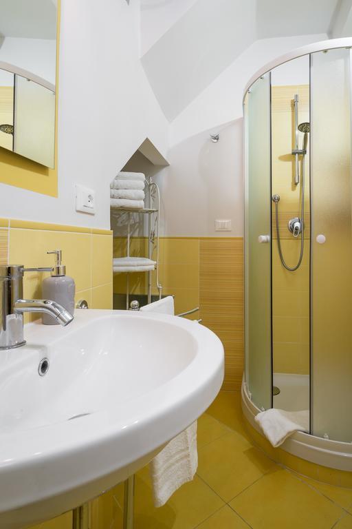 Quattro Canti Apartments ปาแลร์โม ภายนอก รูปภาพ
